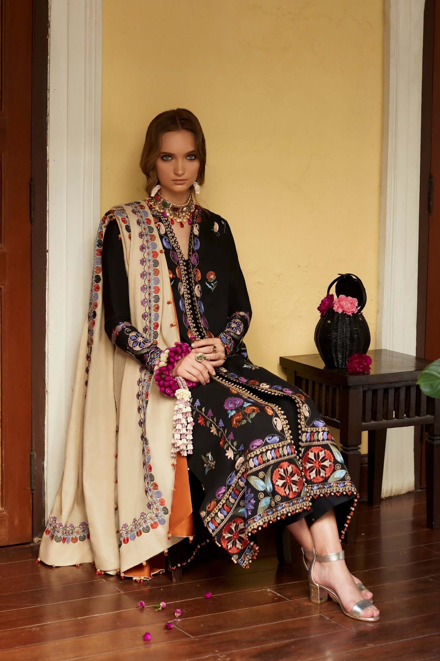 3 Piece Embroidered Lawn Shirt with Embroidered Chiffon dupatta ZA 400